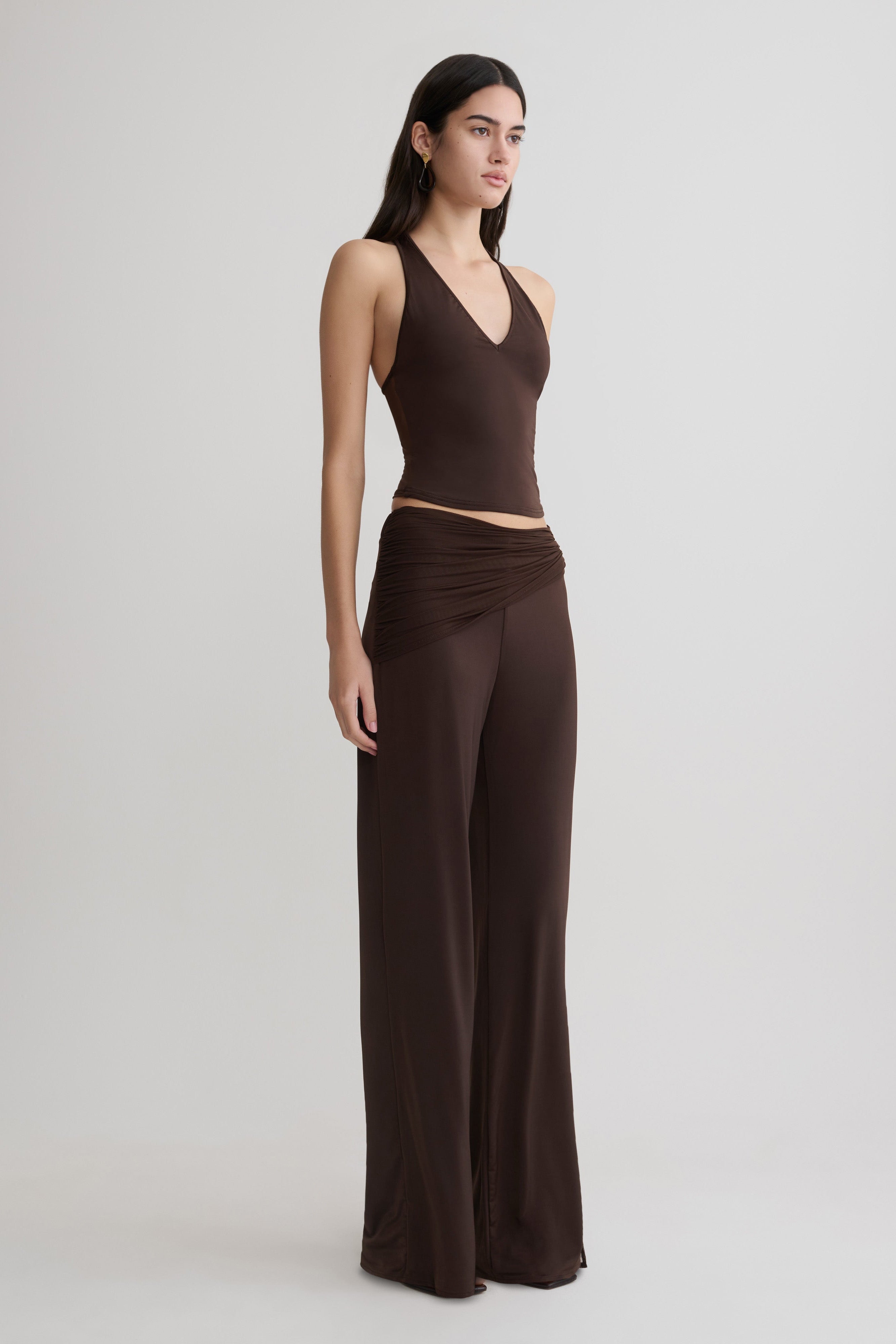 Aspyn Slinky Gathered Wide Leg Pants - Chocolate