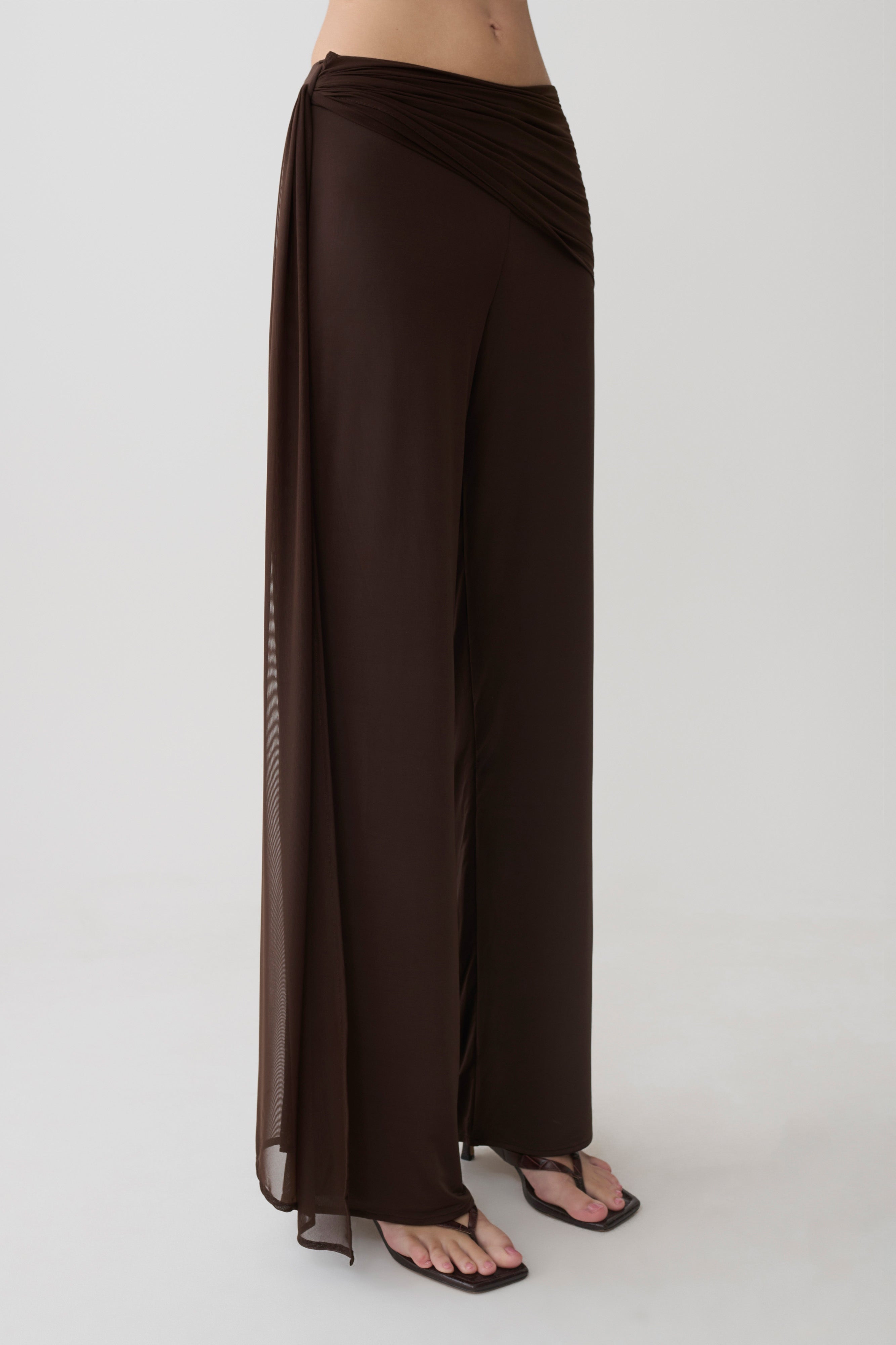 Aspyn Slinky Gathered Wide Leg Pants - Chocolate