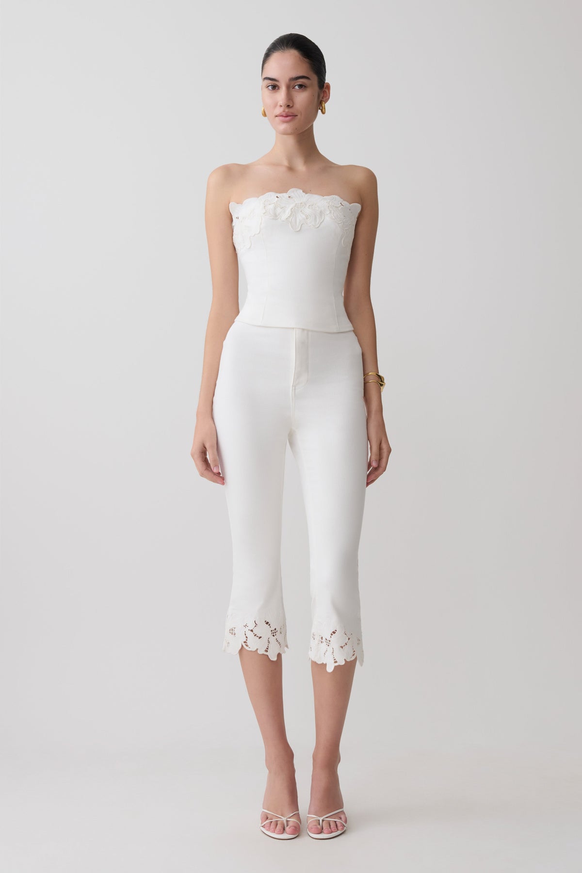 Tillie Flower Embroidery Denim Capris - White