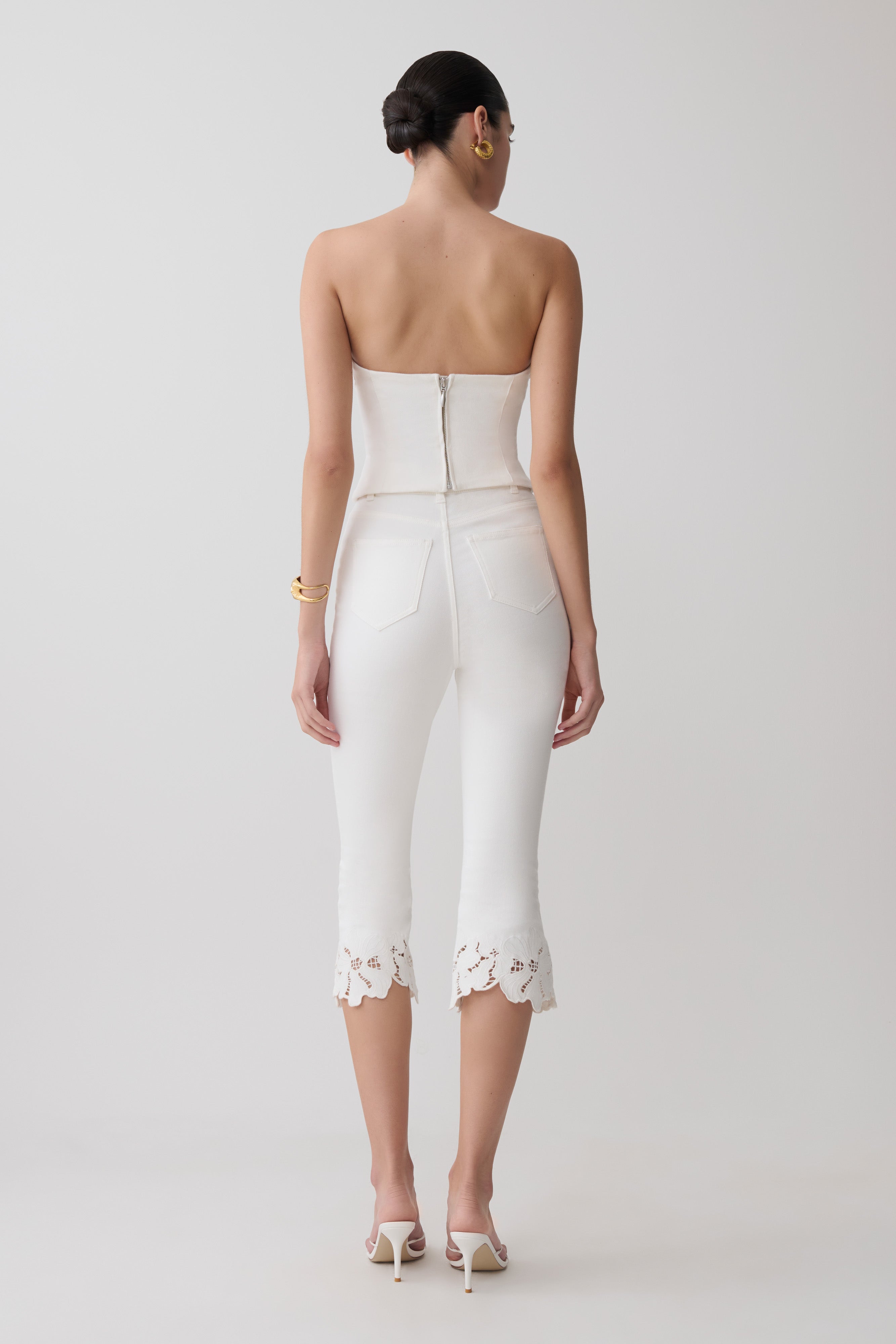 Tillie Flower Embroidery Denim Capris - White