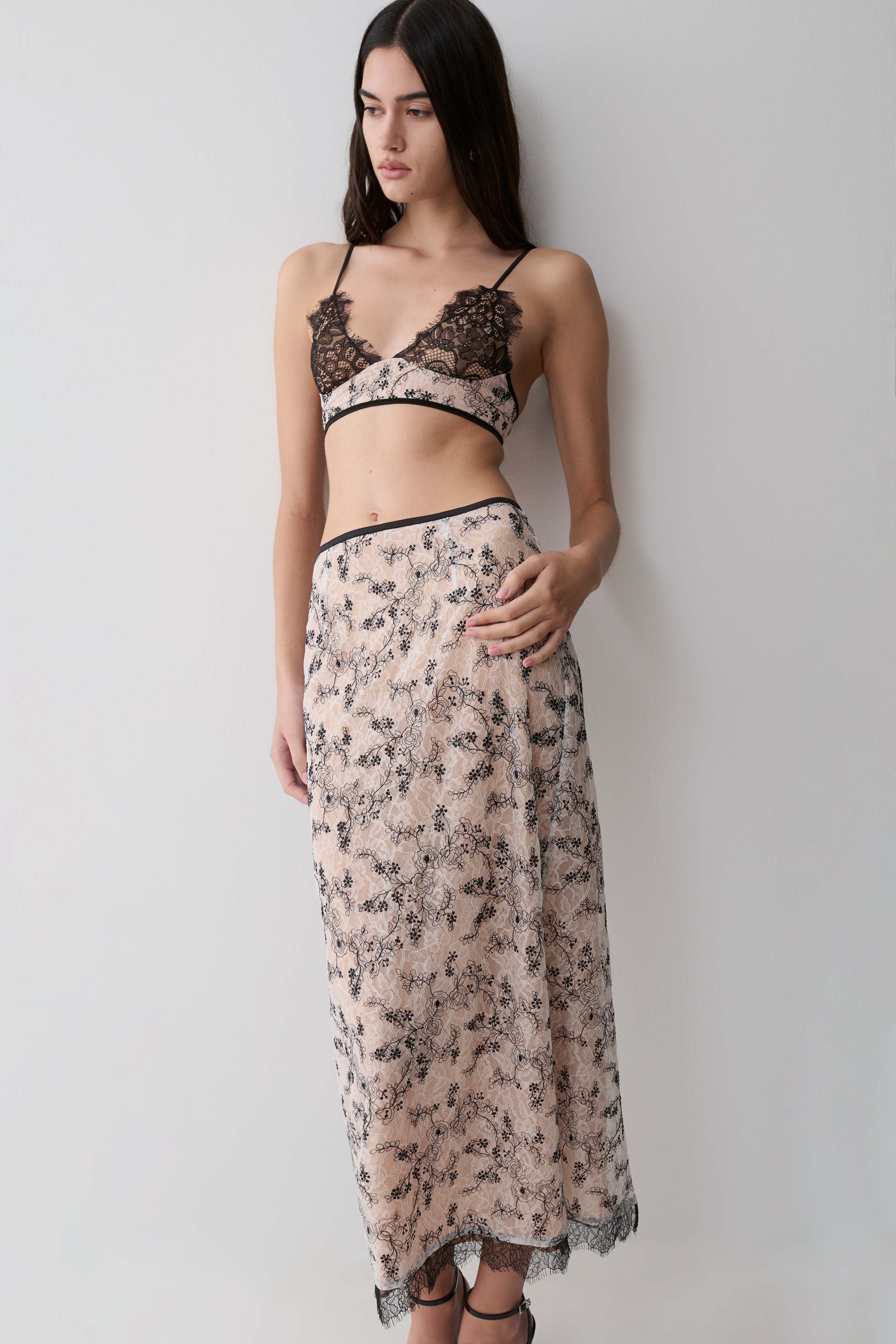 Kimberly Lace Pencil Midi Skirt - Nude Lace