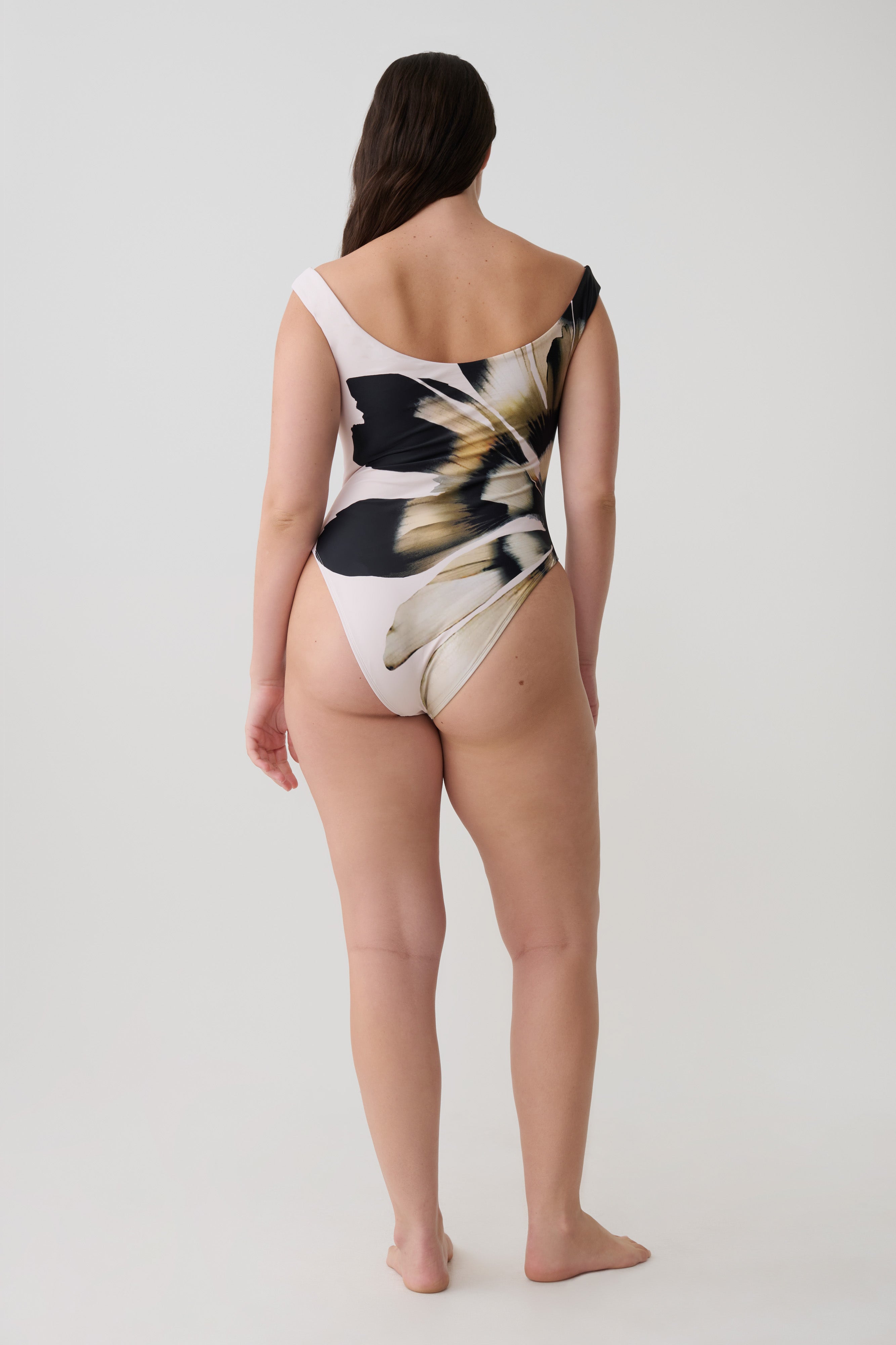 Yumi U-Wire Plunge One Piece Swimsuit - Ivory Base Floral Print