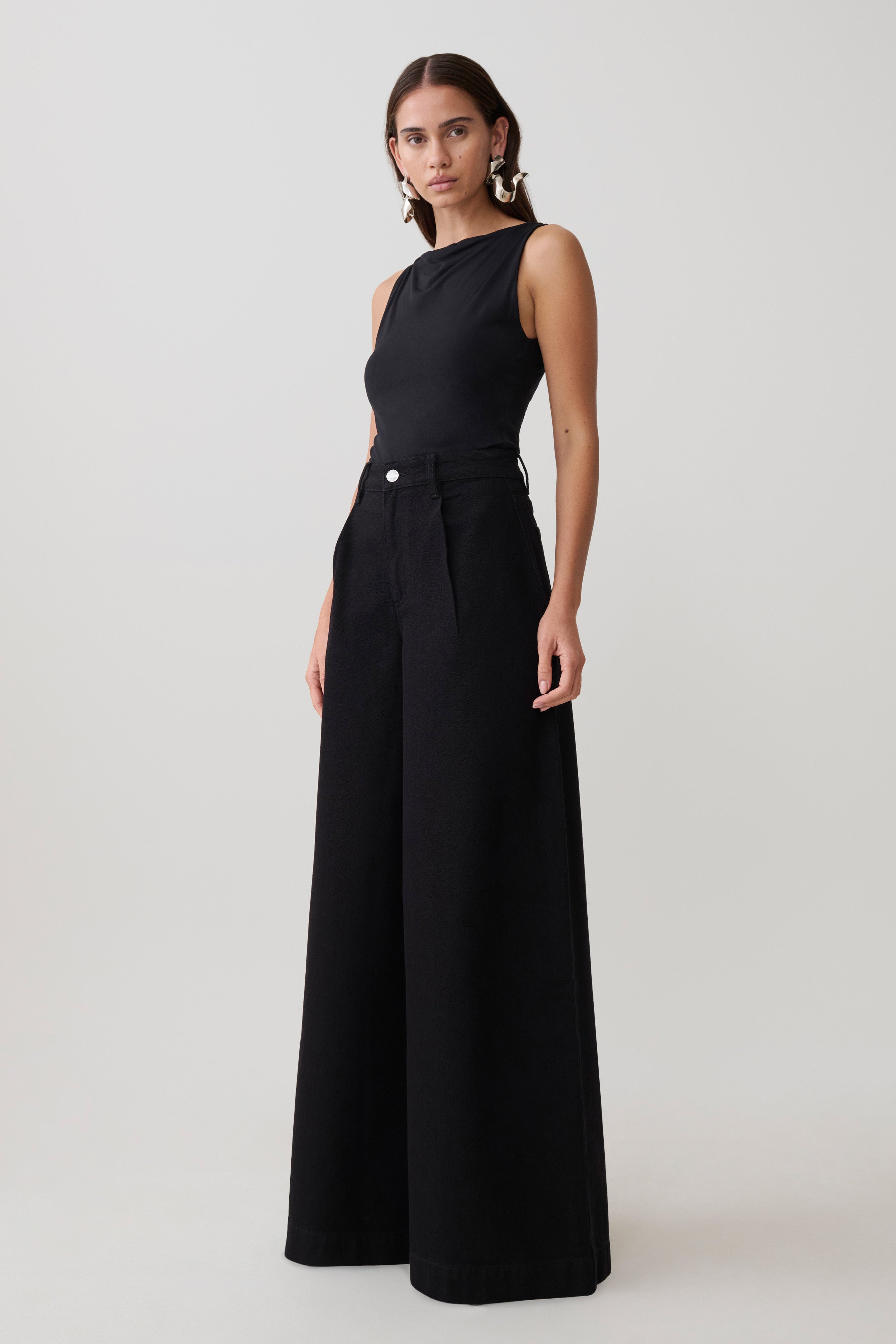 Bobby Oversized Jean With Front Pleat - Black