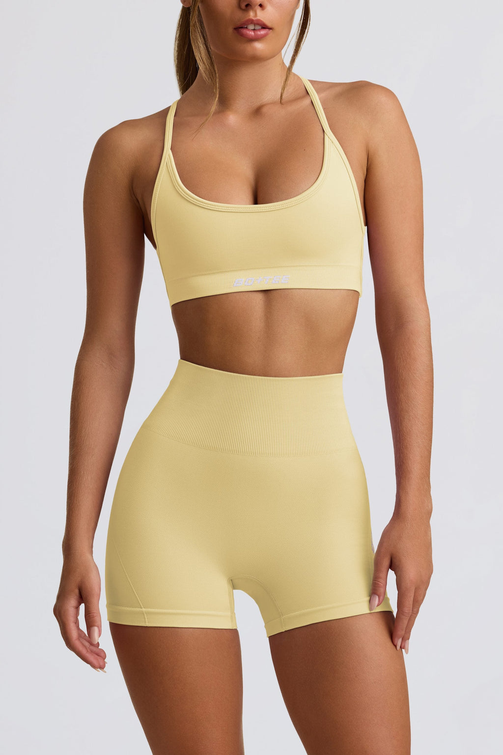 Super Sculpt Seamless Mini Shorts in Butter