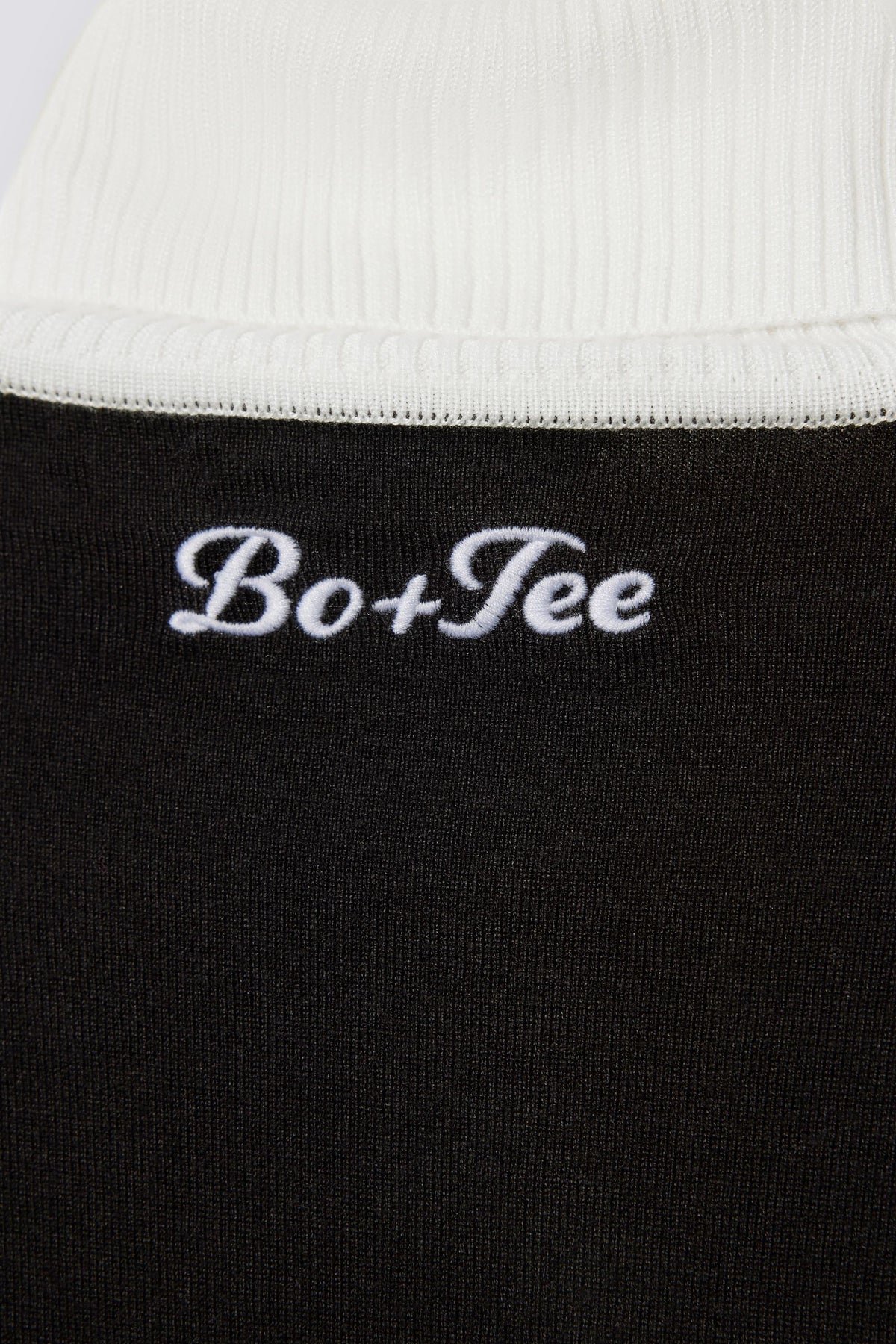 Knit Long-Sleeve Fitted Top in Black