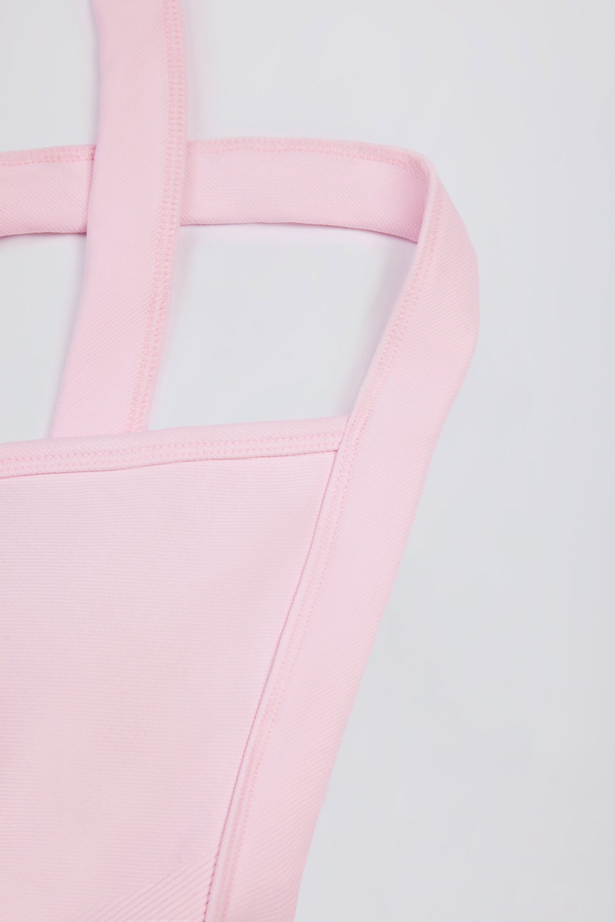 Super Sculpt Seamless Crossback Sports Bra in Soft Pink